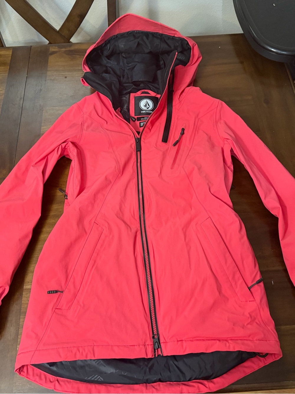 Women’s volcom jacket gore-Tex pink small Primaloft ski snow jacket